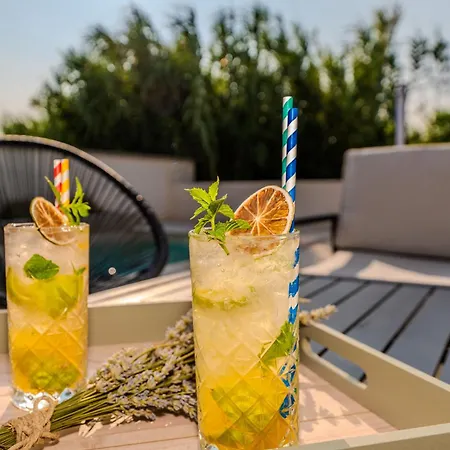 Villa Beachfront Jugo With Seaview Privlaka (Zadar)