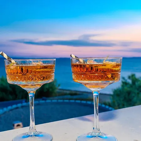 Willa Beachfront Jugo With Seaview *