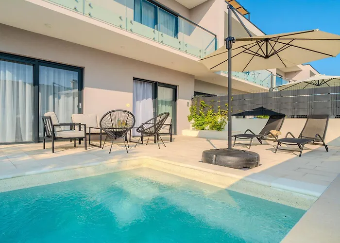 Beachfront Jugo With Seaview Villa