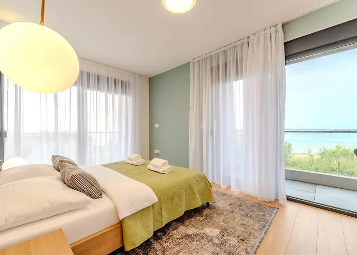 Beachfront Jugo With Seaview *