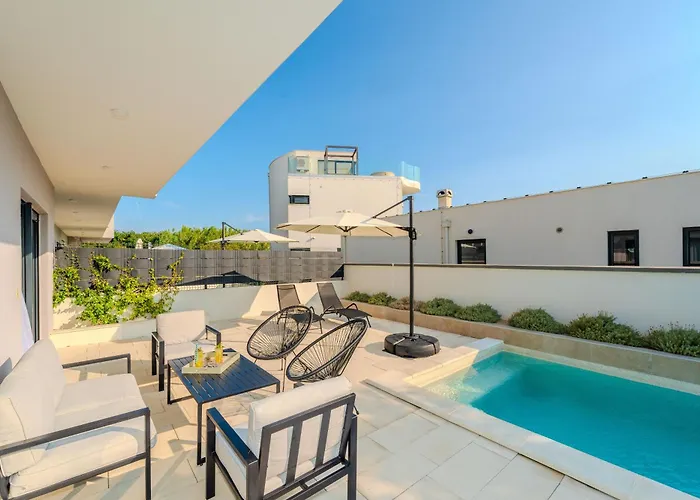 Beachfront Jugo With Seaview * Privlaka (Zadar)