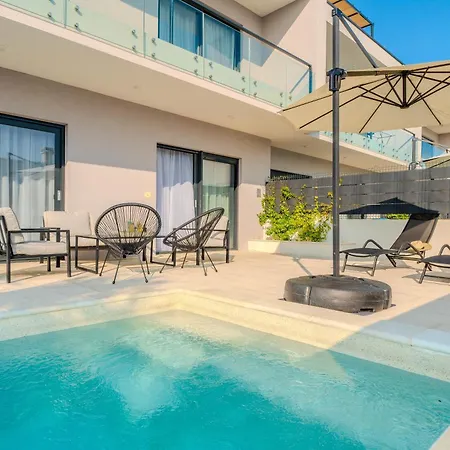 Beachfront Jugo With Seaview Villa