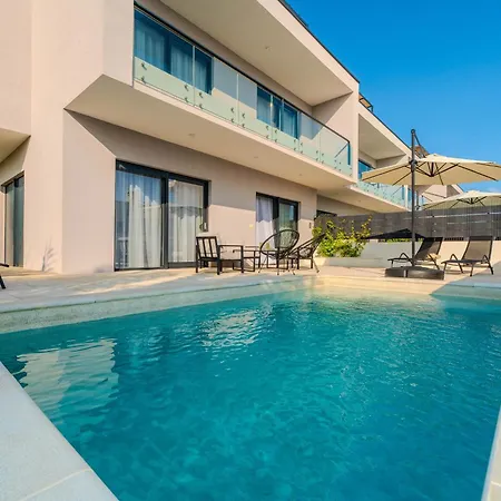 Villa Beachfront Jugo With Seaview