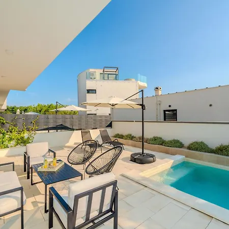 Beachfront Jugo With Seaview * Privlaka (Zadar)