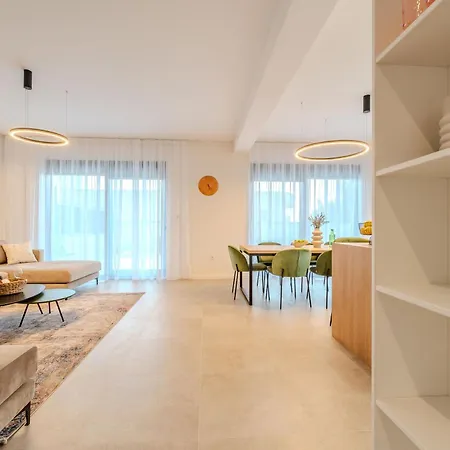 Beachfront Jugo With Seaview *