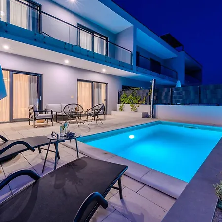 Beachfront Jugo With Seaview Privlaka (Zadar)