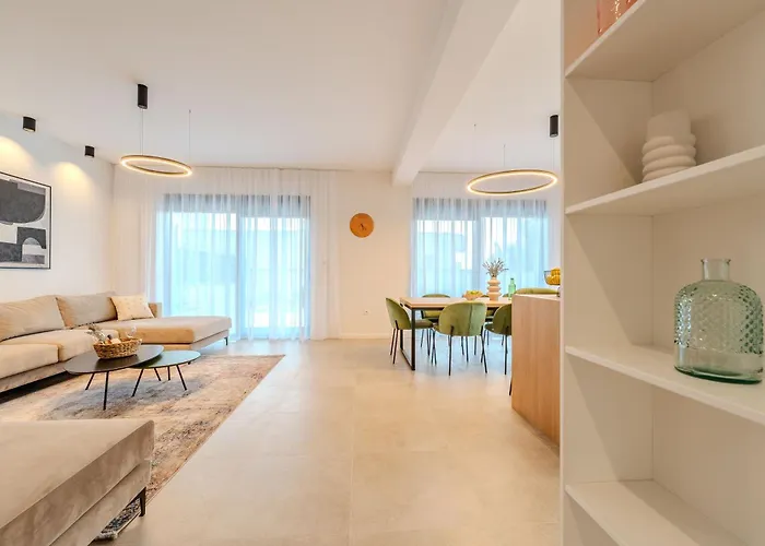 Beachfront Jugo With Seaview *