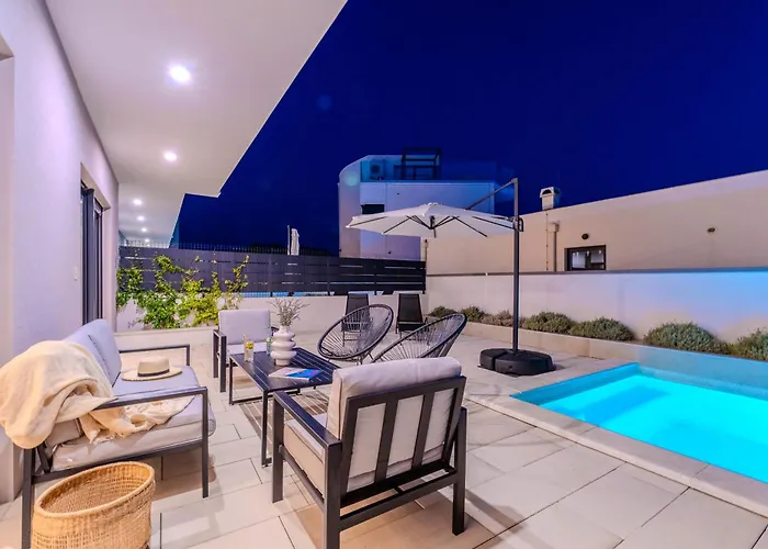 Villa Beachfront Jugo With Seaview